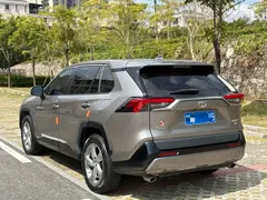 2020 Toyota RAV4 2.0L CVT 4WD Fashion — фото 7