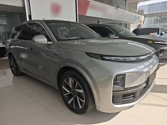 2023 Li Auto L8