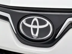 2022 Toyota Corolla 1.2T S-CVT Pioneer Plus, белый — фото 25