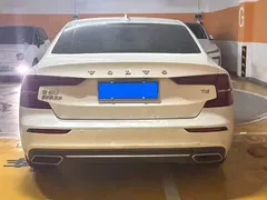 2021 Volvo S60 T4 Luxury, белый — фото 4