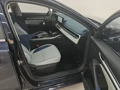 2022 Geely Emgrand 4th Gen 1.5L CVT Flagship, синий — фото 8