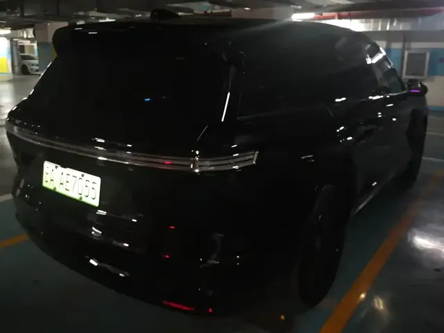 2026 Nio ES8 6-seat Executive Signature