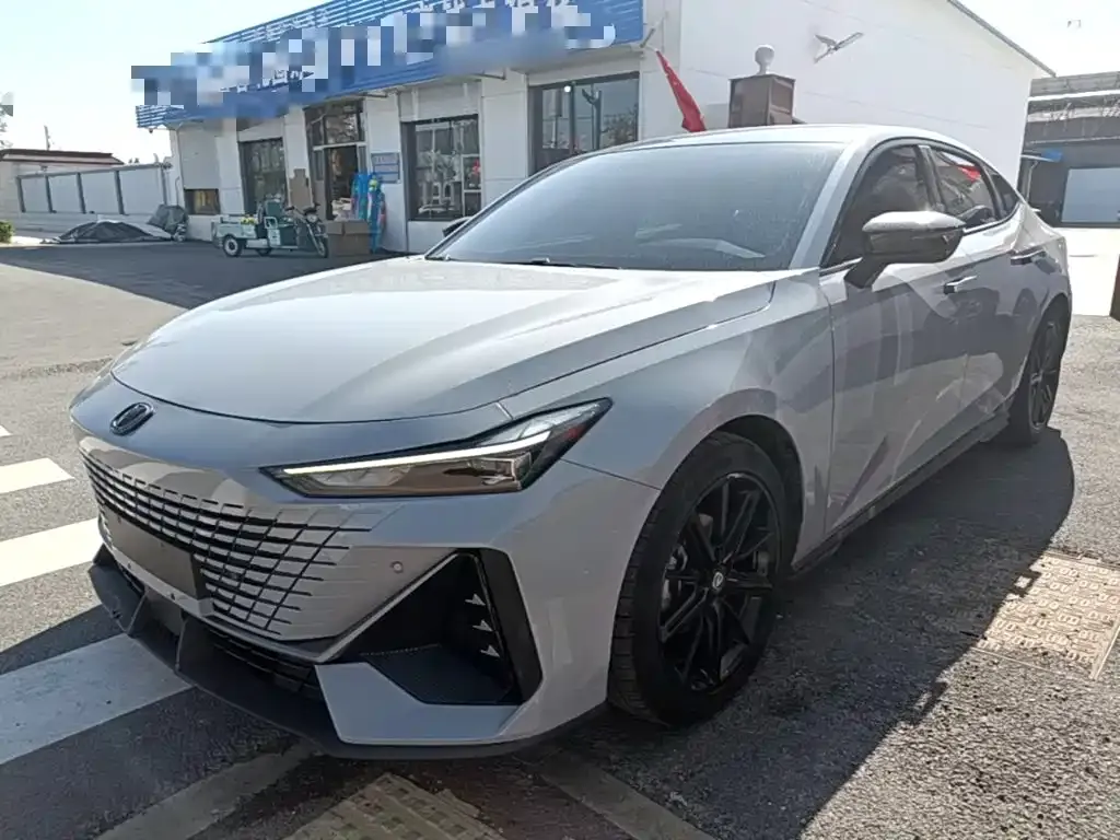 2022 Changan UNI-V 1.5T Premium