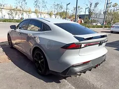 2022 Changan UNI-V 1.5T Premium — фото 5