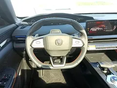 2022 Changan UNI-V 1.5T Premium — фото 11