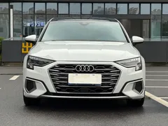 2023 Audi A3 Sportback 35 TFSI Luxury, белый — фото 2
