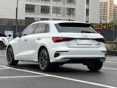 2023 Audi A3 Sportback 35 TFSI Luxury, белый — фото 5