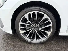 2023 Audi A3 Sportback 35 TFSI Luxury, белый — фото 15