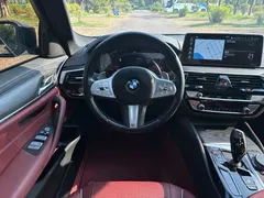 2022 BMW 5 Series 530Li Leading M Sport Package, чёрный — фото 18