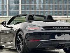 2022 Porsche 718 Boxster 2.0T, чёрный — фото 8