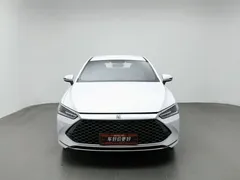 2024 BYD Qin PLUS Honor DM-i PHEV 55km Leading, белый — фото 3