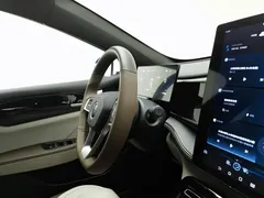 2024 BYD Qin PLUS Honor DM-i PHEV 55km Leading, белый — фото 22