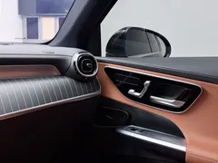 2023 Mercedes-Benz GLC 260 L 4MATIC Luxury 5-seat, чёрный — фото 12