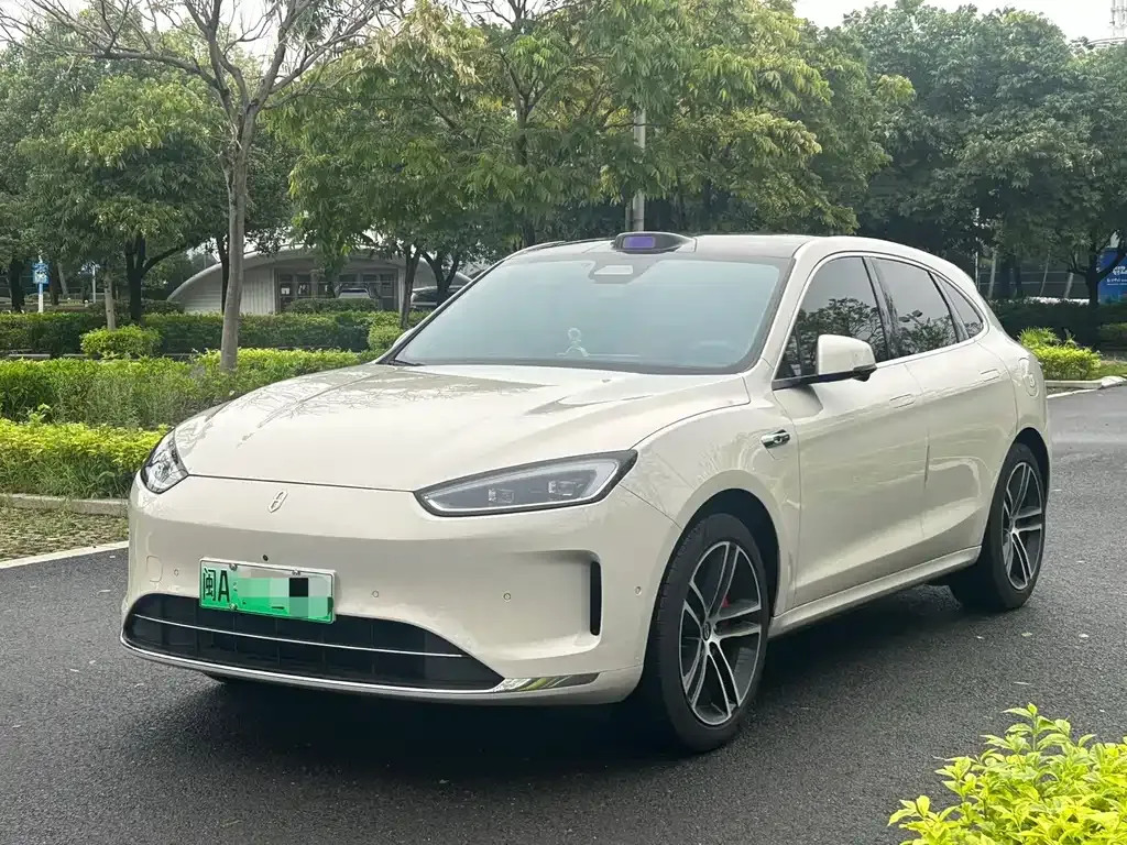 2025 Aito M5 EREV Ultra 4WD
