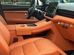 2025 Aito M5 EREV Ultra 4WD, белый — фото 7