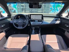 2022 Lexus ES 200 Excellence — фото 11