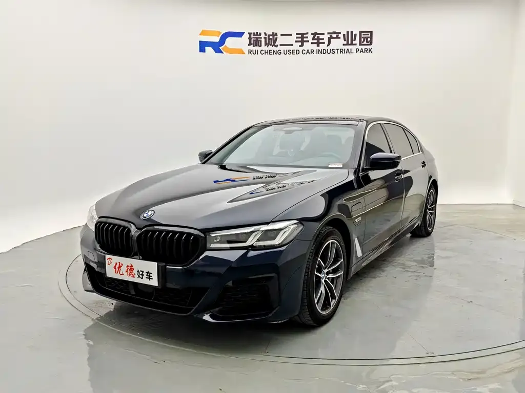 2022 BMW 5 Series 535Le PHEV Pioneer M Sport Package