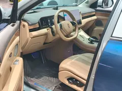 2024 Aito M7 1.5T RWD Smart Driving Pro 5-seat, синий — фото 6