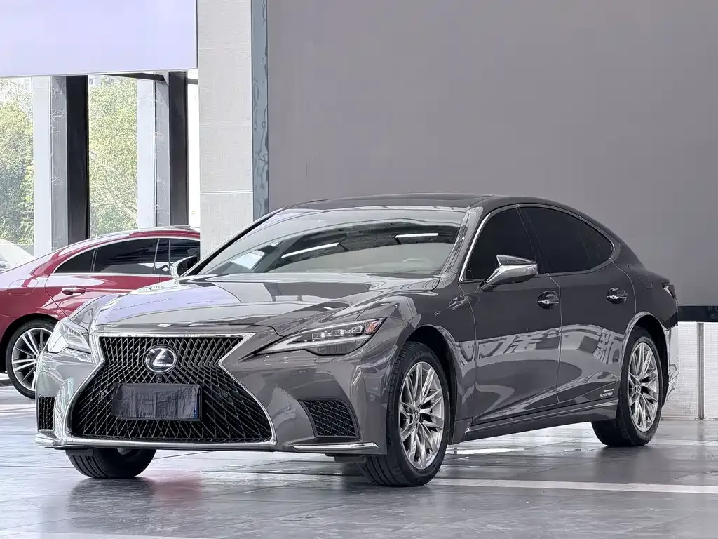 2021 Lexus LS 500h Luxury