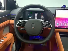 2024 Aito M7 1.5T Smart Driving 4WD Ultra 5-seat, чёрный — фото 12