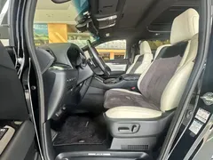 2020 Lexus LM 300h 7-seat, чёрный — фото 3