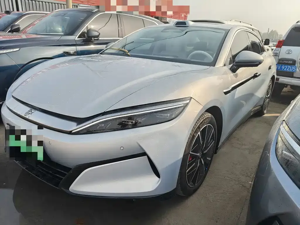 2025 BYD Han L EV 701km Lidar Flagship