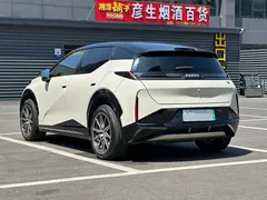 2023 Zeekr X 4WD YOU 4-seat, белый — фото 5