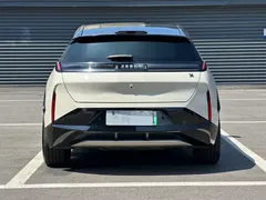 2023 Zeekr X 4WD YOU 4-seat, белый — фото 6