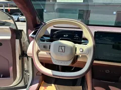 2023 Zeekr X 4WD YOU 4-seat, белый — фото 13