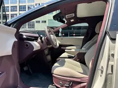 2023 Zeekr X RWD YOU 4-seat, белый — фото 8