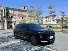 2026 Nio ES8 6-seat Executive Signature, чёрный — фото 3