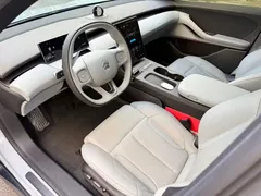 2024 Nio ET5T 75kWh Touring — фото 8