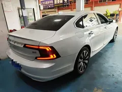 2022 Volvo S90, белый — фото 2