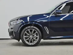 2022 BMW X5 30Li Premium M Sport Package, чёрный — фото 23