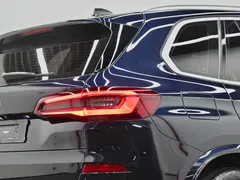 2022 BMW X5 30Li Premium M Sport Package, чёрный — фото 31