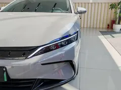 2025 BYD Han PHEV Smart Driving 125km Premium — фото 8