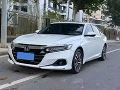 2022 Honda Accord 2.0L Hybrid, белый — фото 1