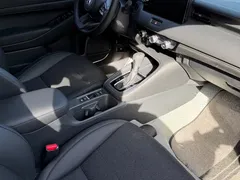 2023 Honda Vezel 1.5L CVT Tech, белый — фото 16
