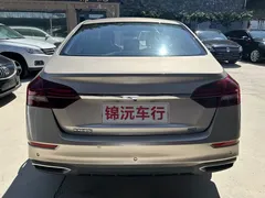 2021 Geely Emgrand UP 1.5L MT Luxury — фото 8