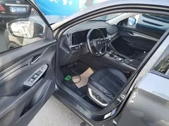 2022 Changan CS75 PLUS 1.5T AT Luxury — фото 16