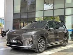 2026 Nio ES8 6-seat Executive Luxury — фото 1