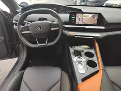 2022 Changan UNI-V 1.5T Premium — фото 5