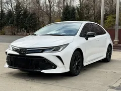 2021 Toyota Corolla TNGA 1.5L CVT GR Sport, белый — фото 1