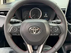 2021 Toyota Corolla TNGA 1.5L CVT GR Sport, белый — фото 17