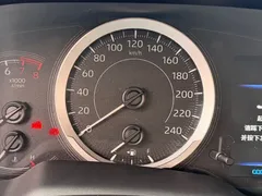 2021 Toyota Corolla TNGA 1.5L CVT GR Sport, белый — фото 24
