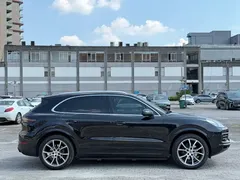 2022 Porsche Cayenne 3.0T Platinum, чёрный — фото 4
