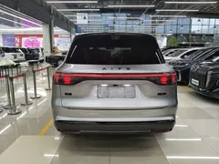 2025 Aito M8 EREV Max+ 53.4kWh 5-Seat 192-Line LiDAR — фото 10