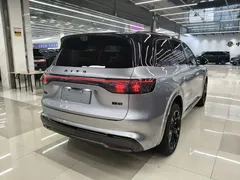 2025 Aito M8 EREV Max+ 53.4kWh 5-Seat 192-Line LiDAR — фото 11