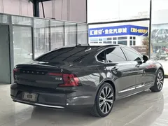 2023 Volvo S90 — фото 15
