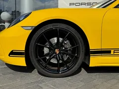 2022 Porsche 718 Cayman 2.0T — фото 14